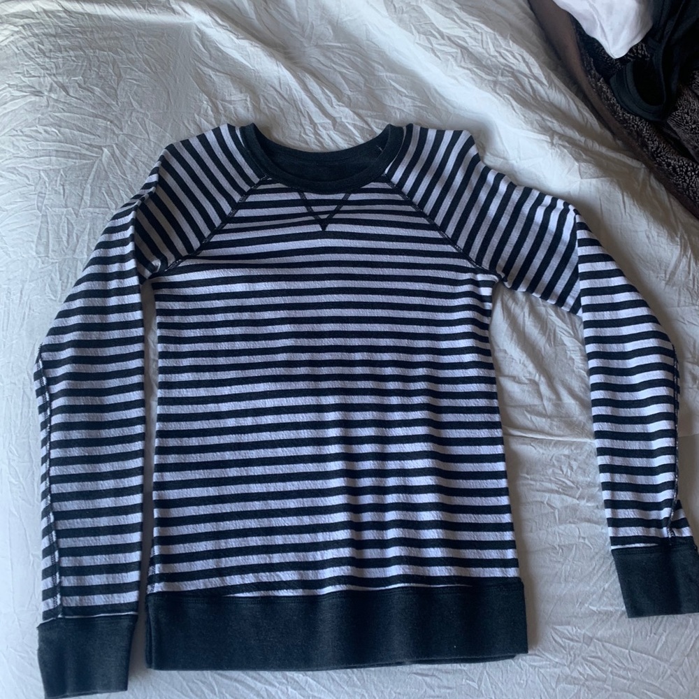 Lululemon reversible crew neck top